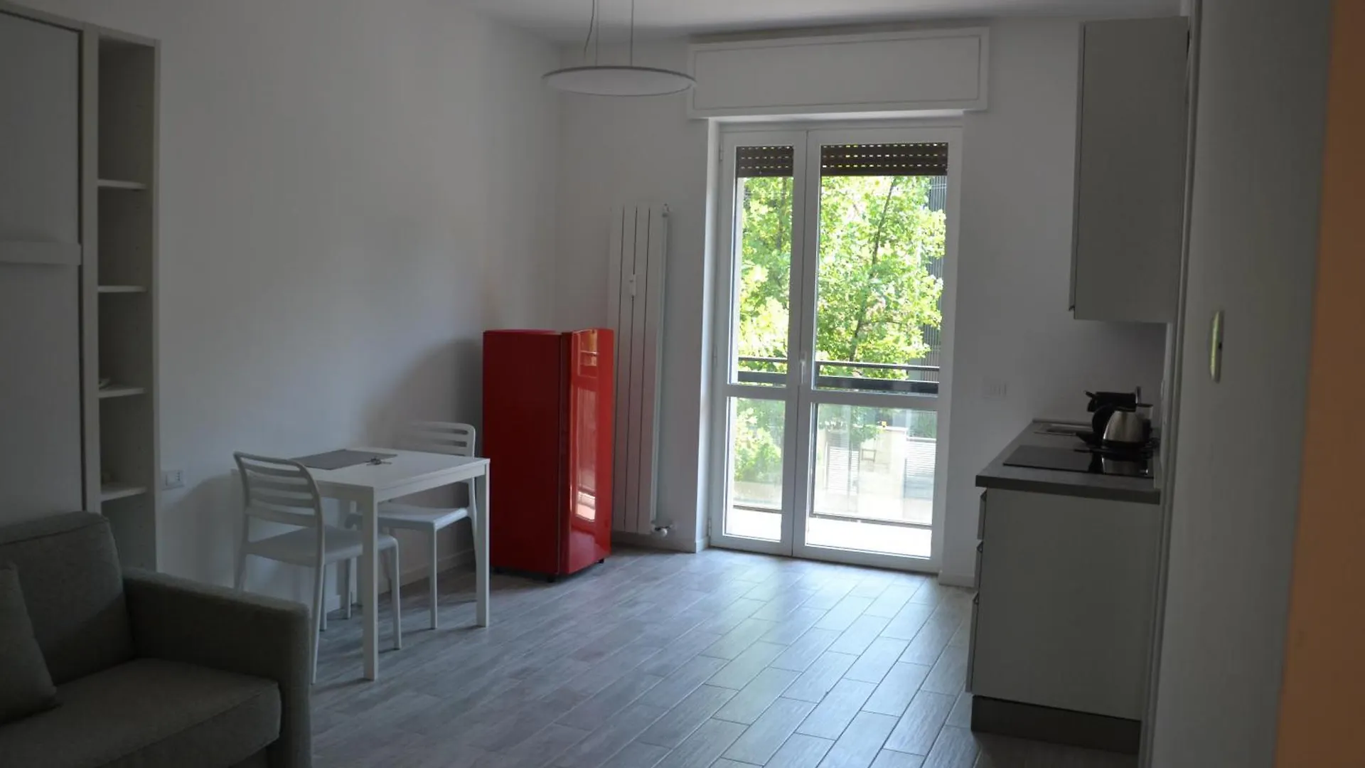 Veniero Apartment A - Sx contacts